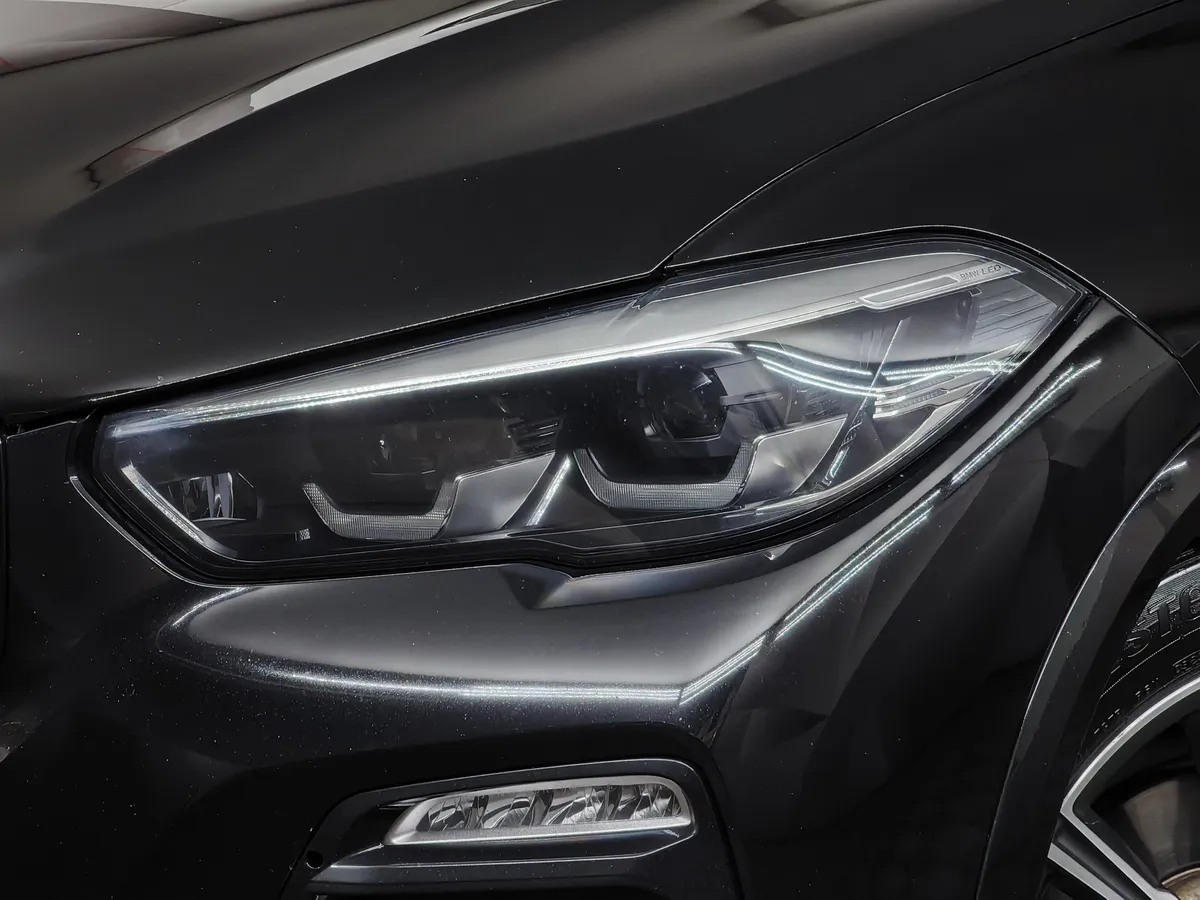 BMW X5 xDrive30d Steptronic (249 л.с.) Черный в АВИЛОН. Слайд №8
