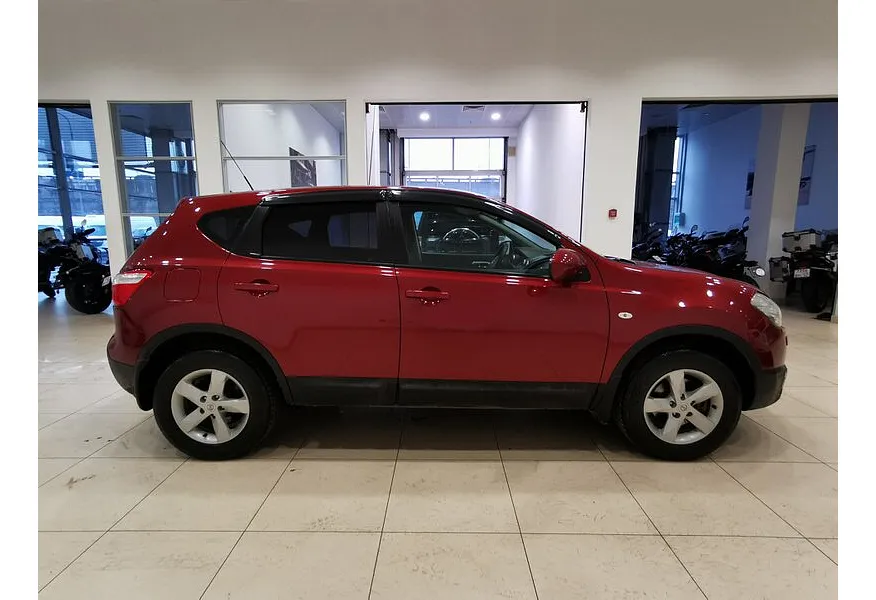 Nissan Qashqai 2.0 MT FWD (141 л.с.) Красный в АВИЛОН. Слайд №6