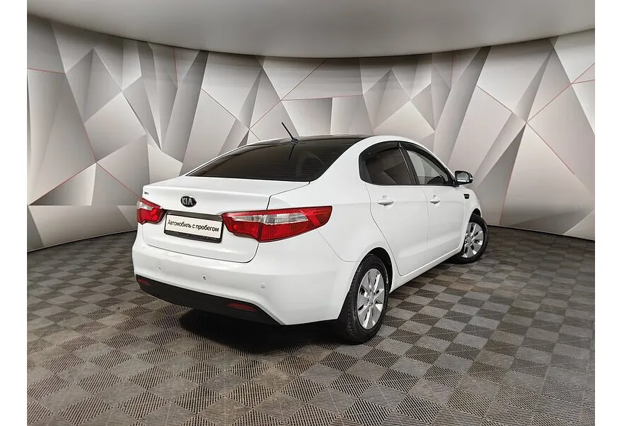 Kia Rio 1.6 AT (123 л.с.) Белый в АВИЛОН. Слайд №2