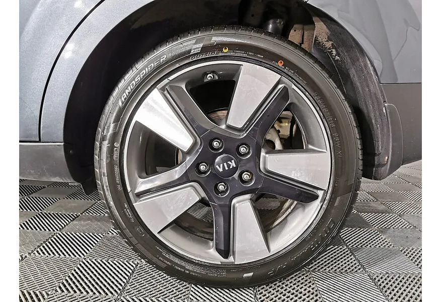 Kia Soul 2.0 MPI AT (150 л.с.) Premium Серый в АВИЛОН. Слайд №9