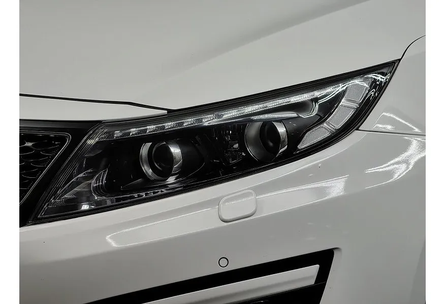 Kia Optima 2.0 MPI MT (150 л.с.) Comfort Белый в АВИЛОН. Слайд №10