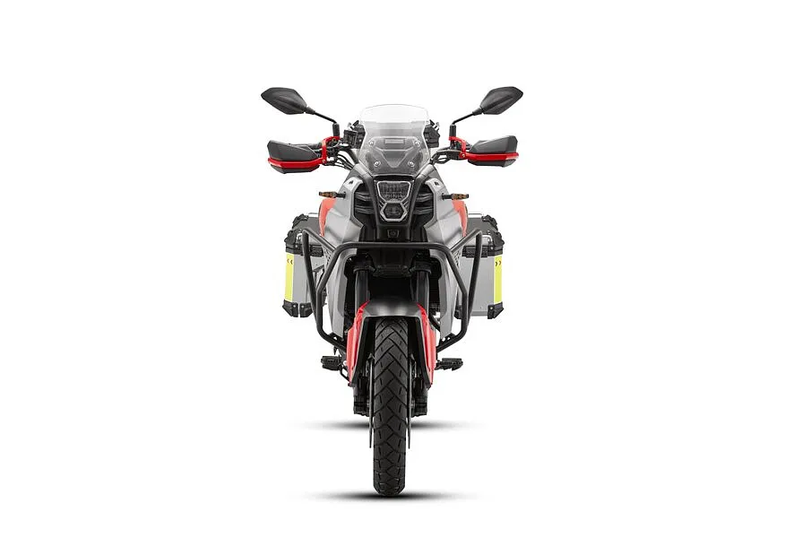 QJMOTOR SVT 650X 650 см³ (76 л.с.) 650 Красный в АВИЛОН. Слайд №4