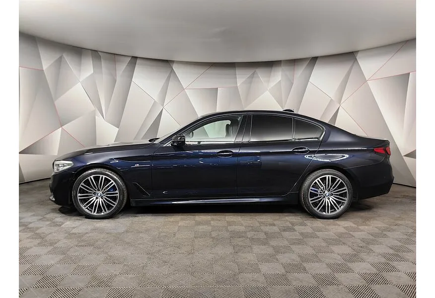 BMW 5 серия 530d xDrive Steptronic (249 л.с.) M Sport Pro Черный в АВИЛОН. Слайд №5