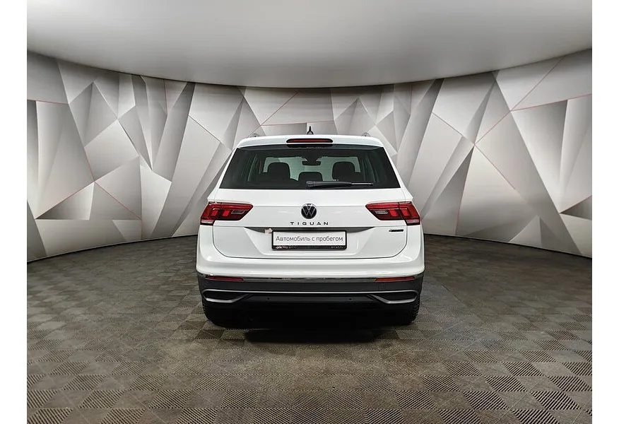 Volkswagen Tiguan 2.0 TSI 4Motion AT (180 л.с.) Status Белый в АВИЛОН. Слайд №8