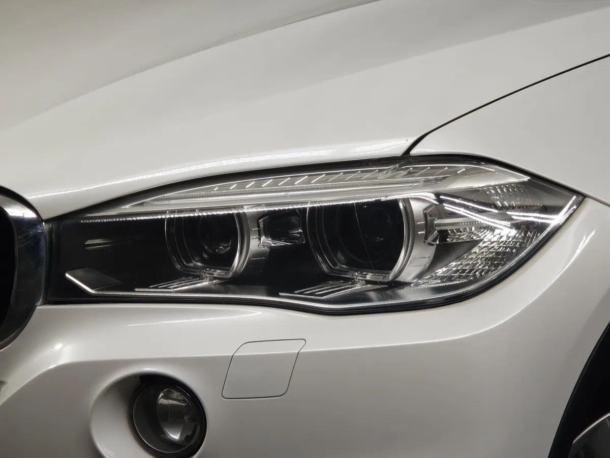 BMW X5 xDrive25d Steptronic (218 л.с.) Business (Локальная сборка) Белый в АВИЛОН. Слайд №8