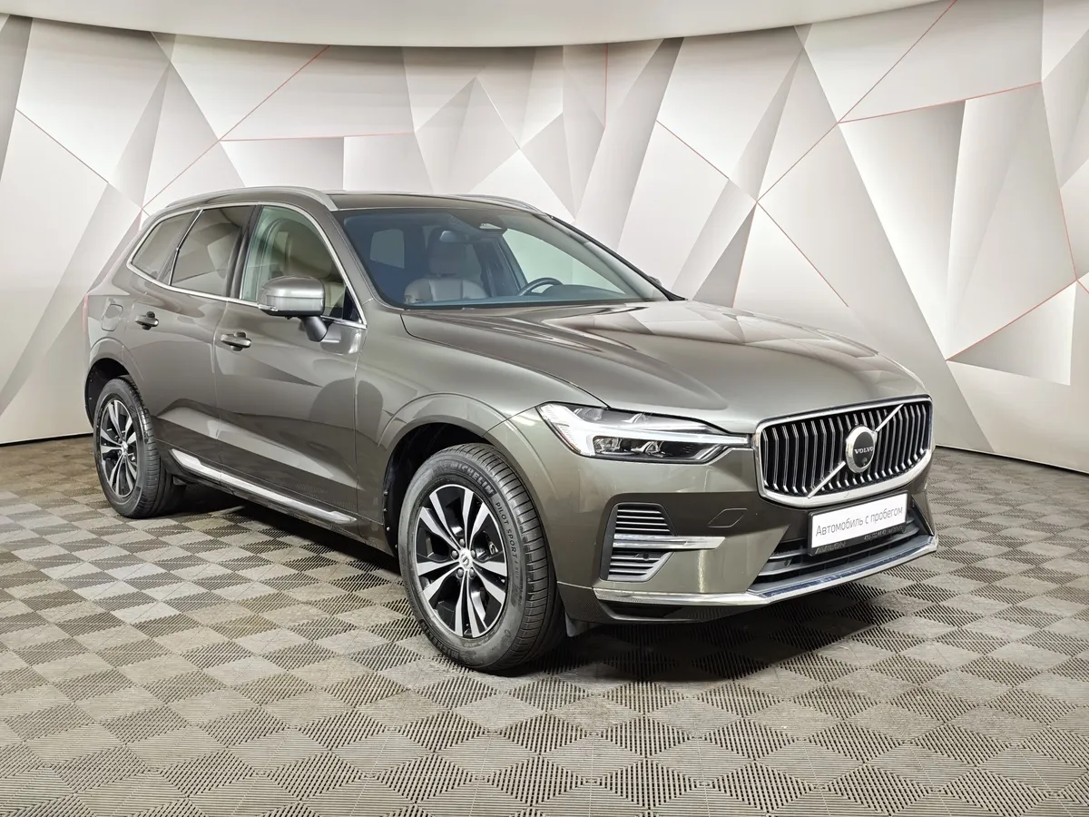 Volvo XC60 2.0 AT AWD (264 л.с.) Luxury Edition Коричневый в АВИЛОН. Слайд №3