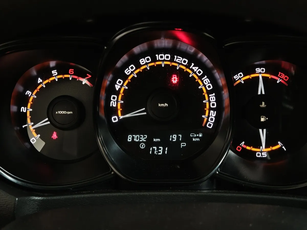 ВАЗ (Lada) Vesta 1.6 CVT (113 л.с.) Белый в АВИЛОН. Слайд №18