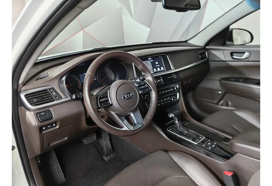 Kia Optima 2.4 GDI AT (188 л.с.) Luxe Белый в АВИЛОН. Слайд №19