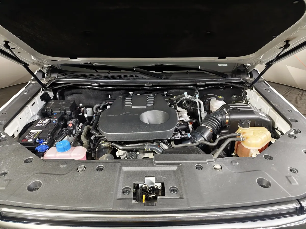 Changan HUNTER PLUS 2.0 AT 4WD (226 л.с.) Luxe Белый в АВИЛОН. Слайд №11