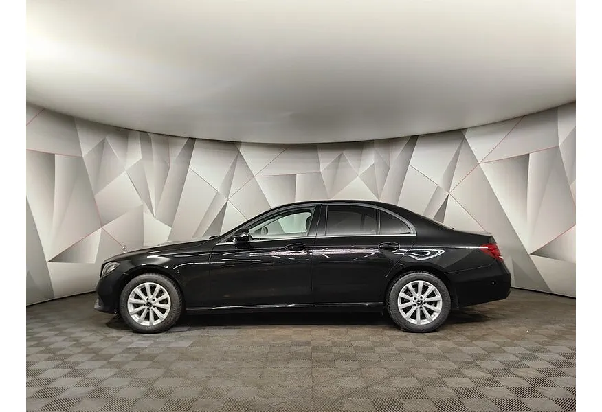 LIVE. Слайд №3