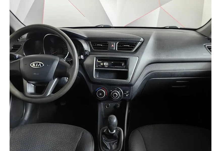 Kia Rio 1.4 MT (107 л.с.) Бежевый в АВИЛОН. Слайд №12