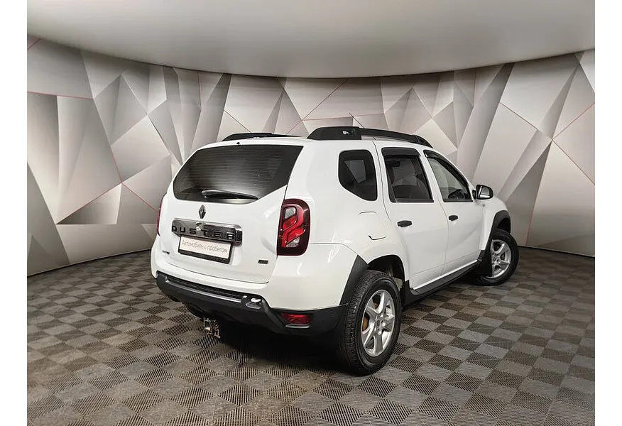 Renault Duster 2.0 MT 4x4 (143 л.с.) Белый в АВИЛОН. Слайд №2