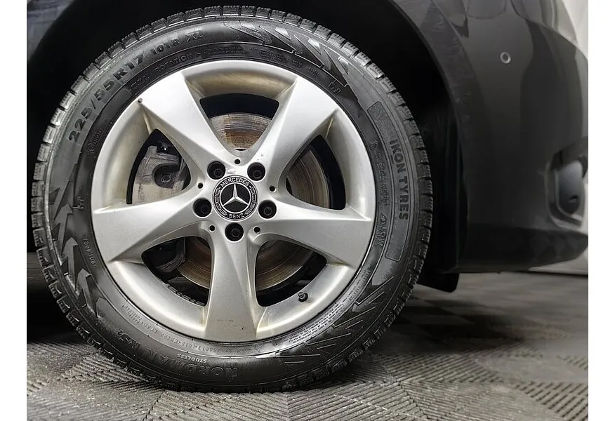 Mercedes-Benz Vito 119 BlueTEC AT L2 4x4 (190 л.с.) Storm Черный в АВИЛОН. Слайд №9