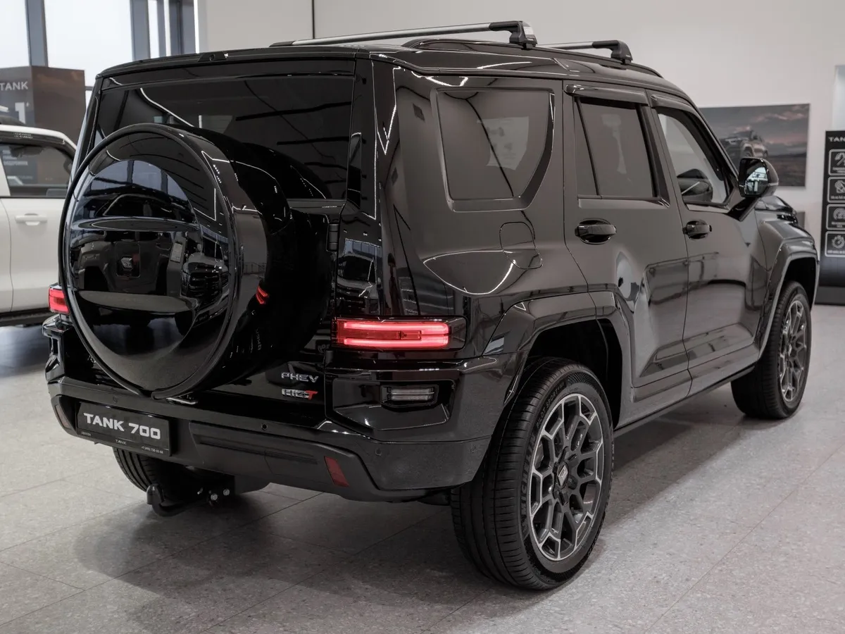 TANK 700 3.0 Turbo V6 AT 4WD (422 л.с.) Техно Премиум Черный в АВИЛОН. Слайд №5