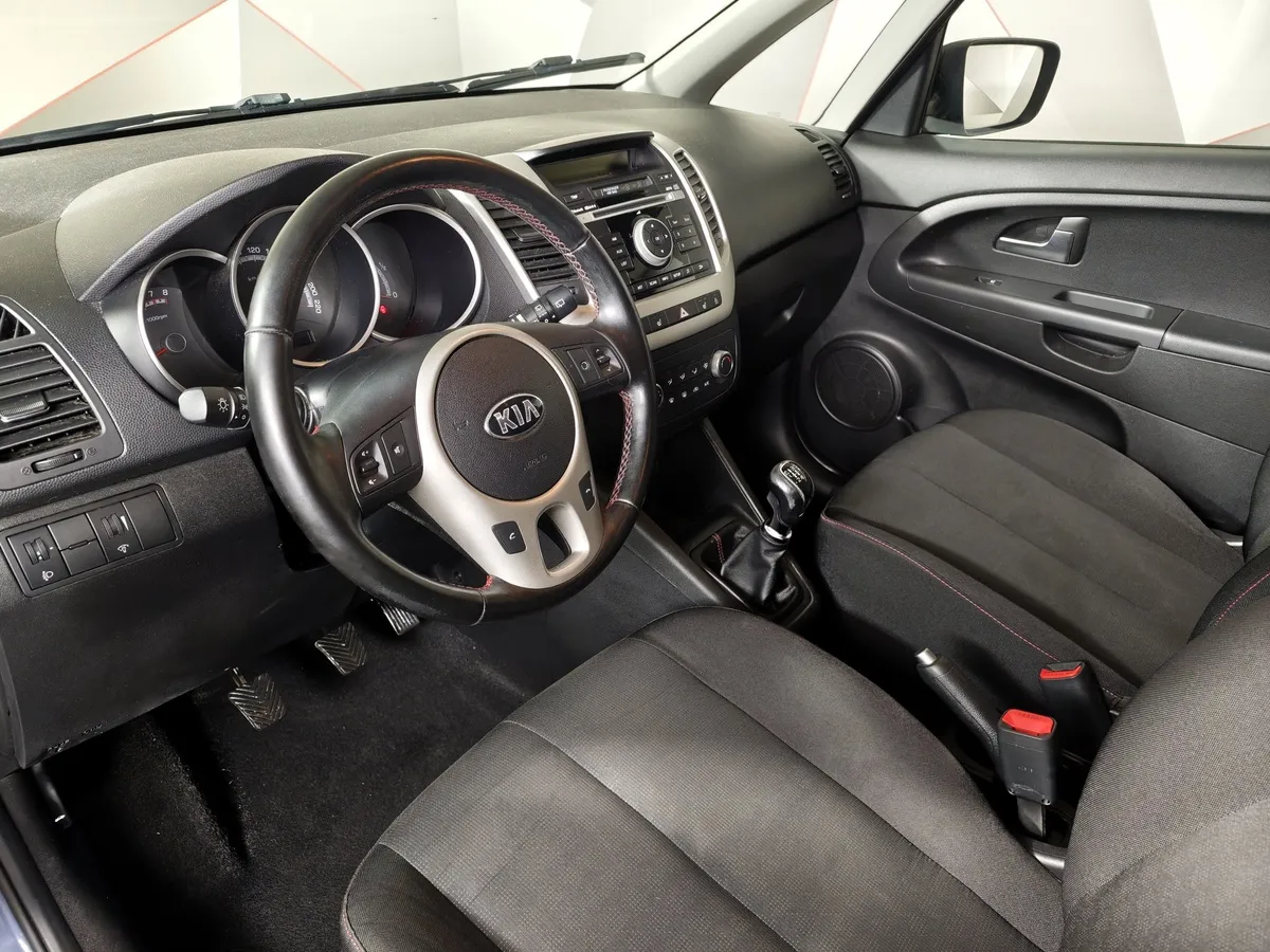 Kia Venga 1.4 MT (90 л.с.) Luxe Синий в АВИЛОН. Слайд №19