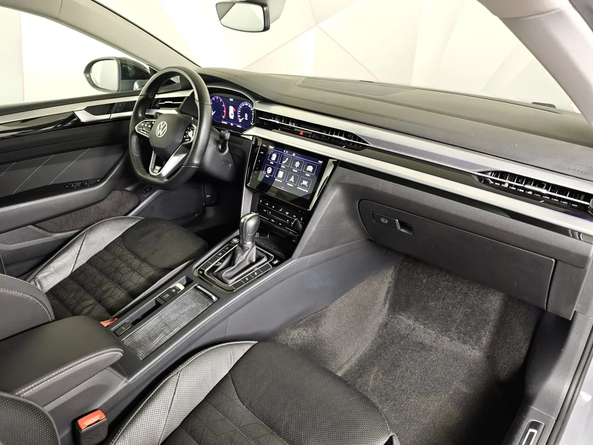 Volkswagen Passat CC 2.0 TSI 7DSG 2WD (220 л.с.) Серый в АВИЛОН. Слайд №13
