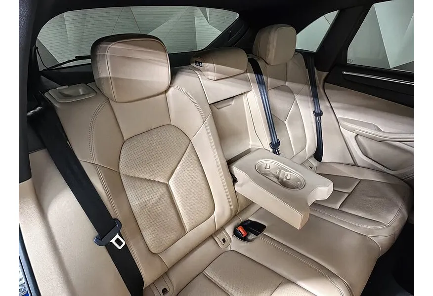 Porsche Macan 2.0 PDK AWD (252 л.с.) Синий в АВИЛОН. Слайд №17