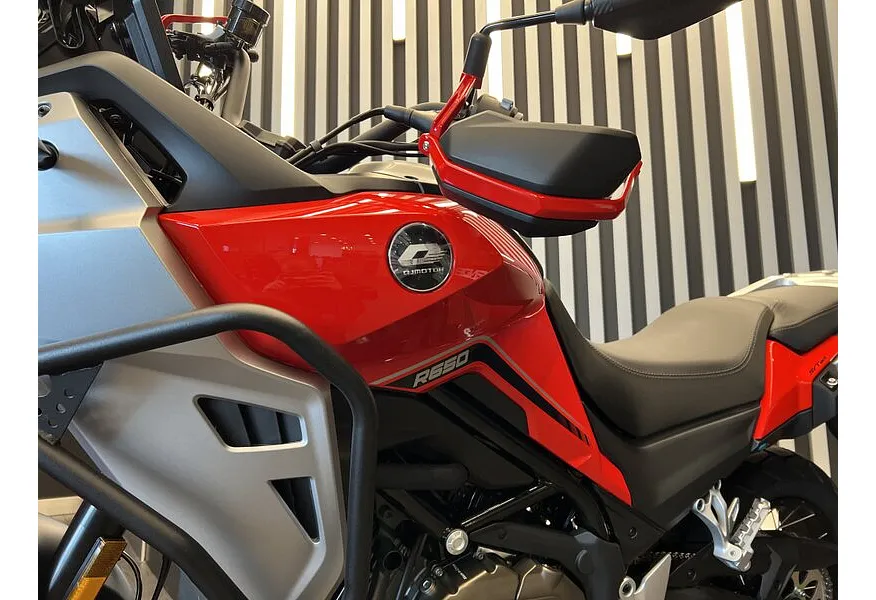 QJMOTOR SVT 650X 650 см³ (76 л.с.) 650 в АВИЛОН. Слайд №13