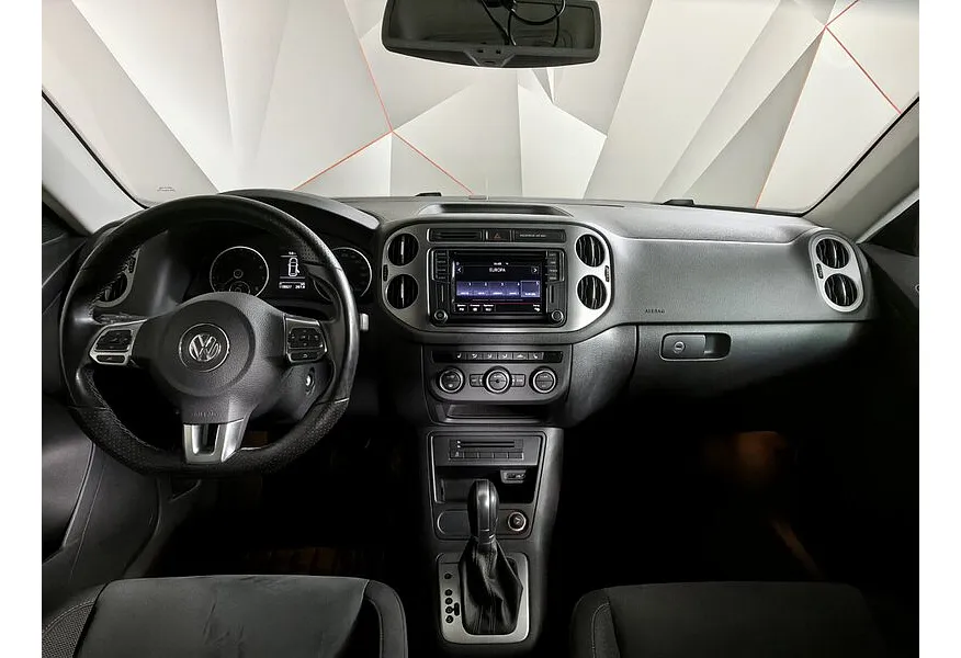 АВИЛОН - Volkswagen Tiguan 2.0 TSI 4Motion AT (180 л.с.) Sport&Style Черный - slide 11