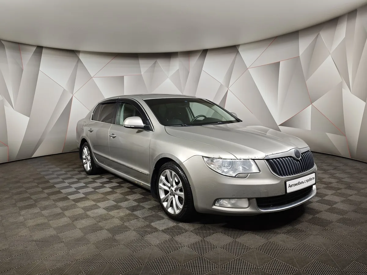 Skoda Superb 1.8 TSI AT (152 л.с.) Бежевый в АВИЛОН. Слайд №3