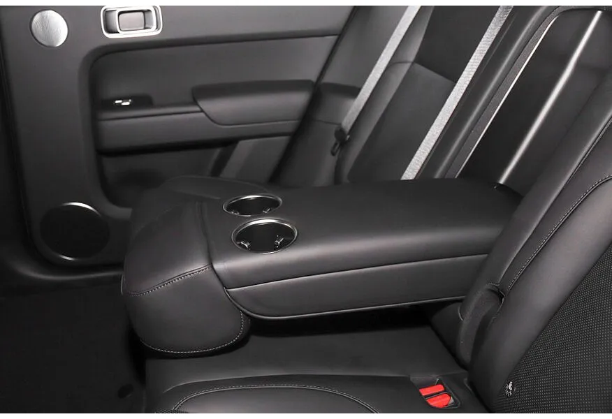 Li Auto L7 1.5 AT 4WD (449 л.с.) Ultra Серебристый в АВИЛОН. Слайд №16