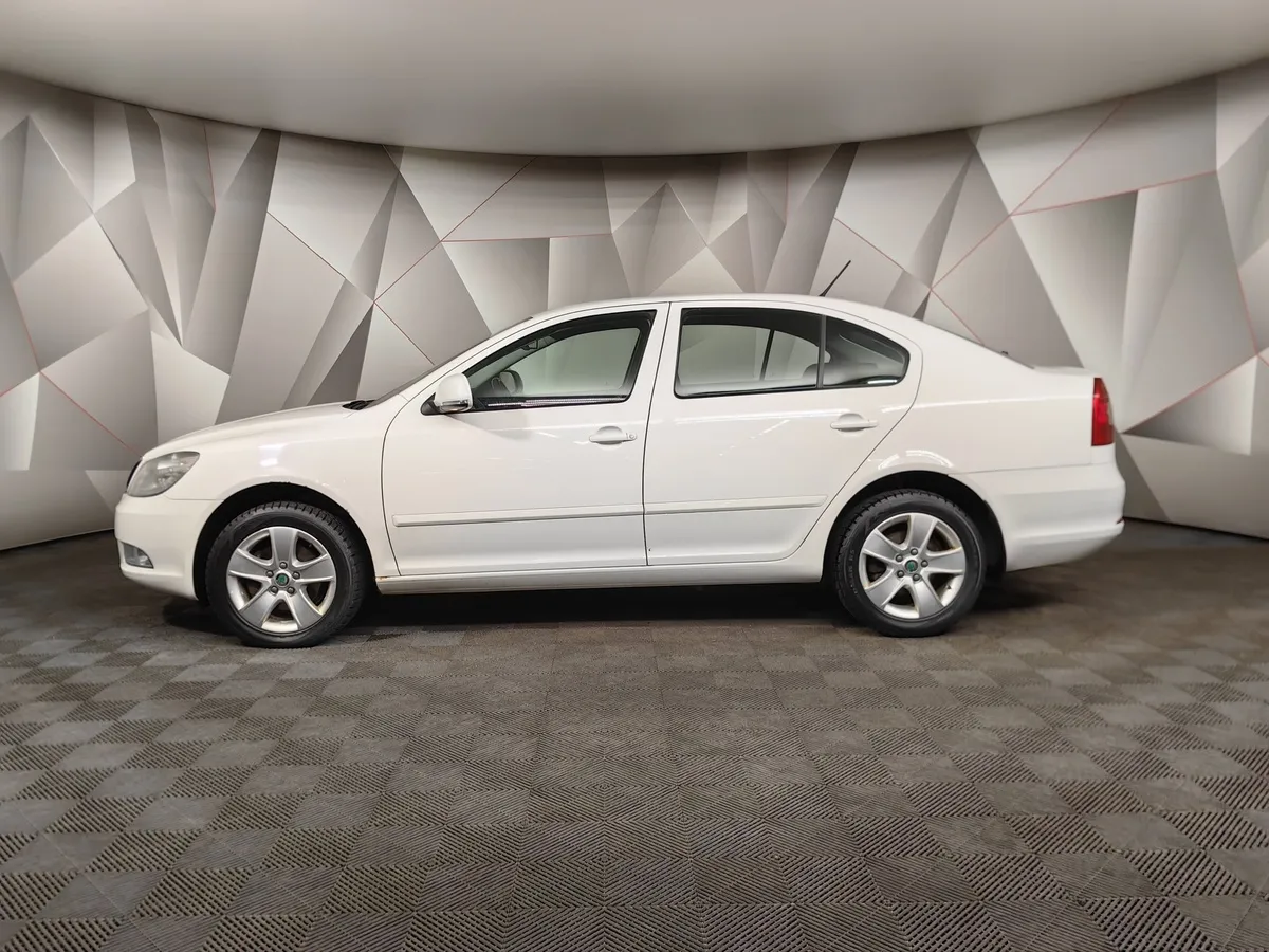Skoda Octavia 1.8 TSI DSG (152 л.с.) Белый в АВИЛОН. Слайд №5