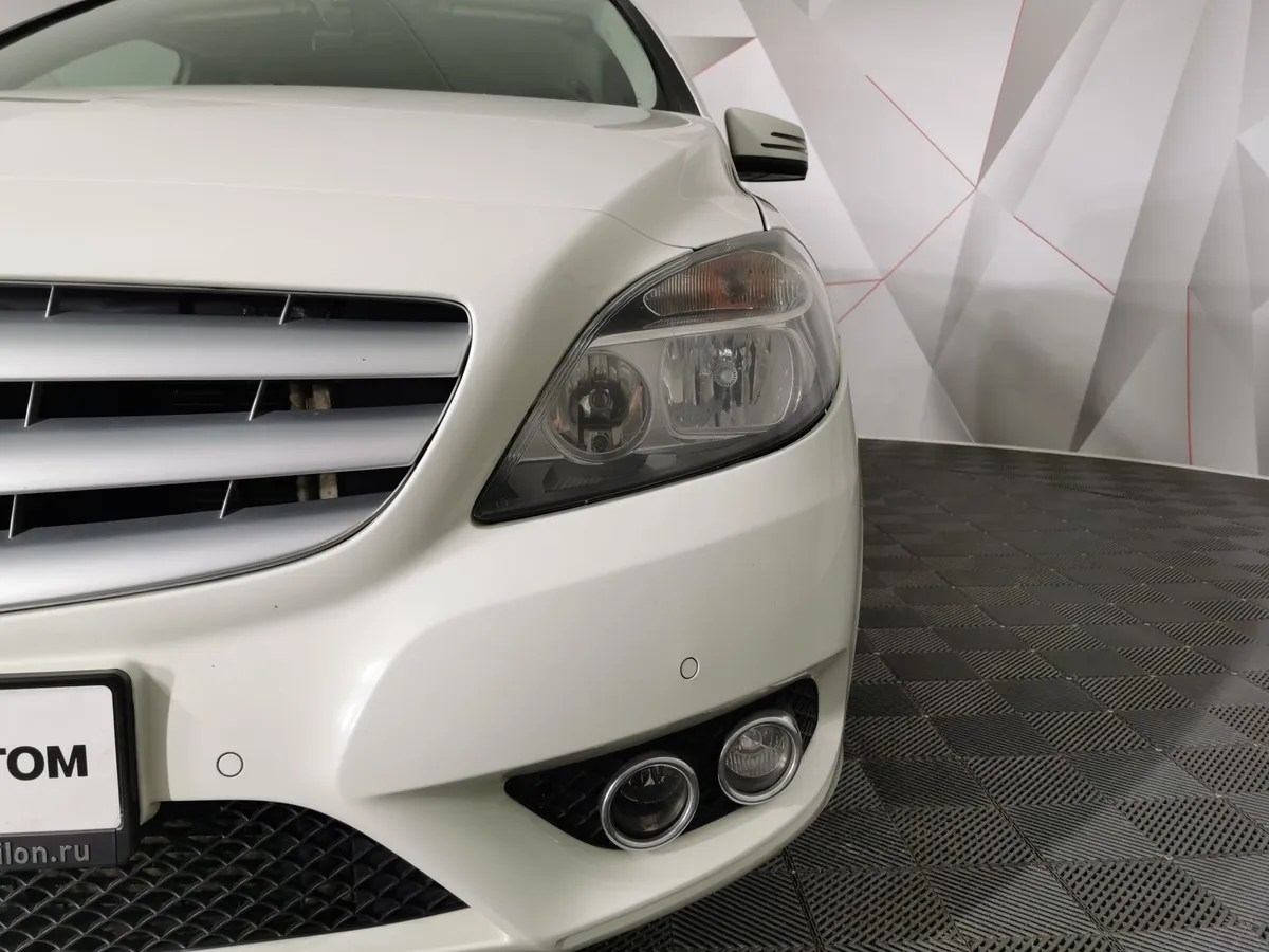 Mercedes-Benz B-Класс B 200 BlueEfficiency 7G-DCT (156 л.с.) Белый в АВИЛОН. Слайд №9