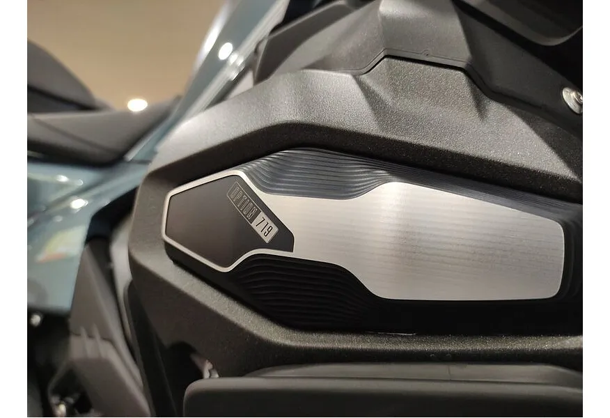 BMW Motorrad R 1300 RT 1300 см³ (145 л.с.) (145) 1300 Зеленый в АВИЛОН. Слайд №10