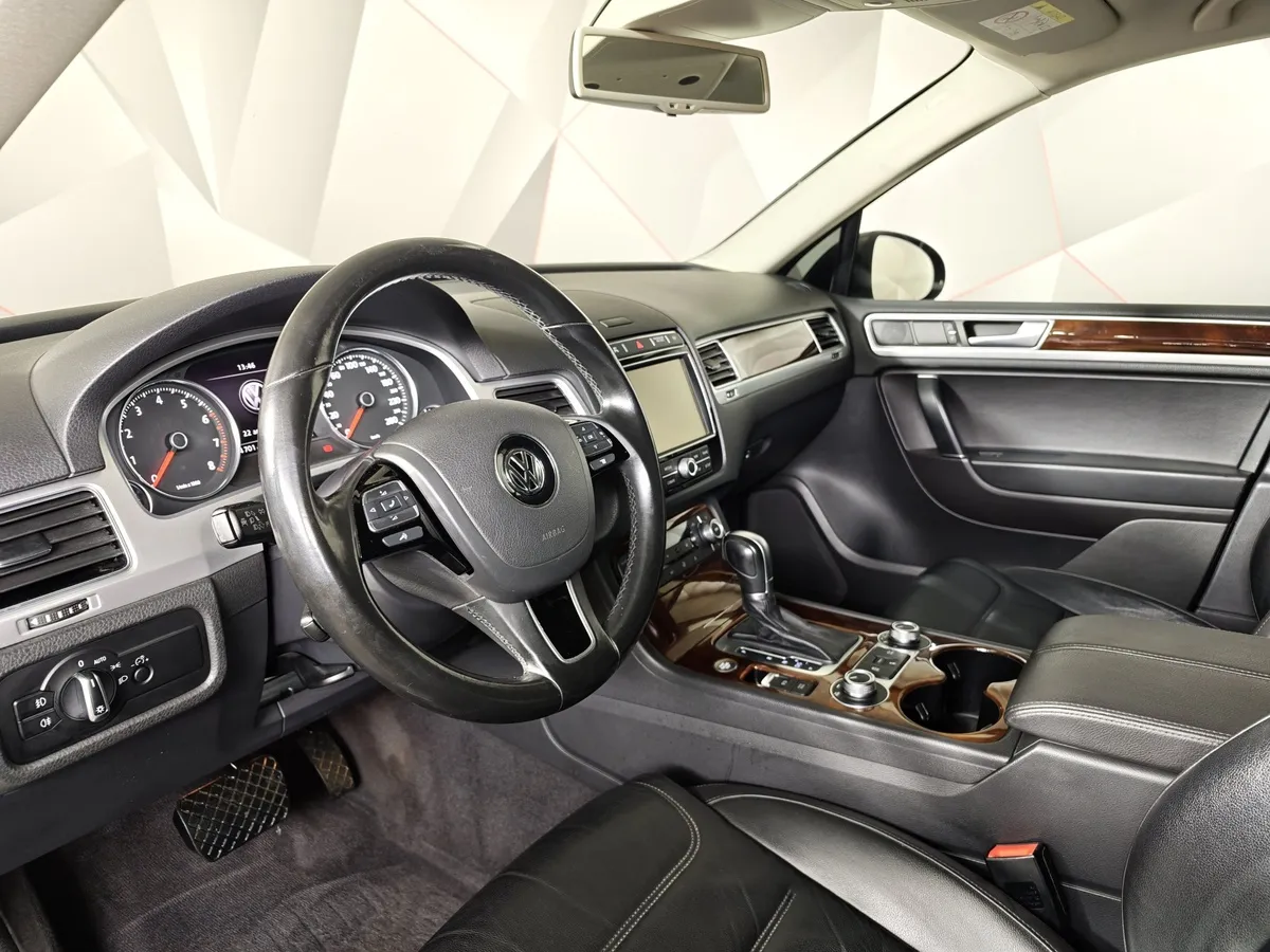 Volkswagen Touareg 3.6 FSI Tiptronic 4Motion (249 л.с.) V6 FSI Коричневый в АВИЛОН. Слайд №19