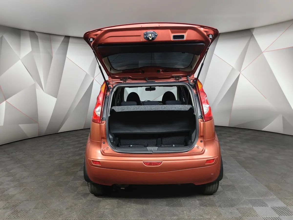Nissan Note 1.6 AT (110 л.с.) Оранжевый в АВИЛОН. Слайд №12