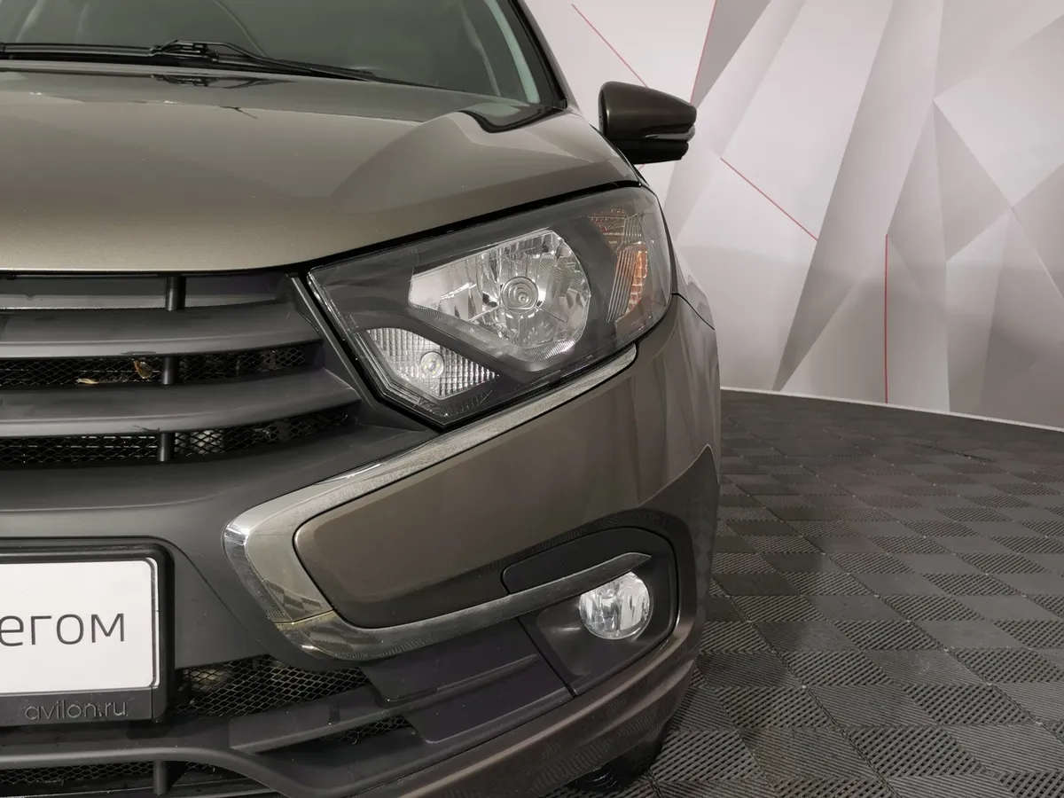 ВАЗ (Lada) Granta 1.6 AT (98 л.с.) Коричневый в АВИЛОН. Слайд №10