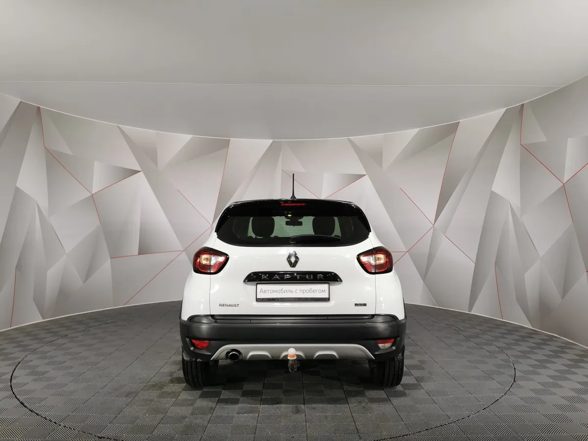 Renault Kaptur 2.0 MT AWD (143 л.с.) Drive Белый в АВИЛОН. Слайд №8
