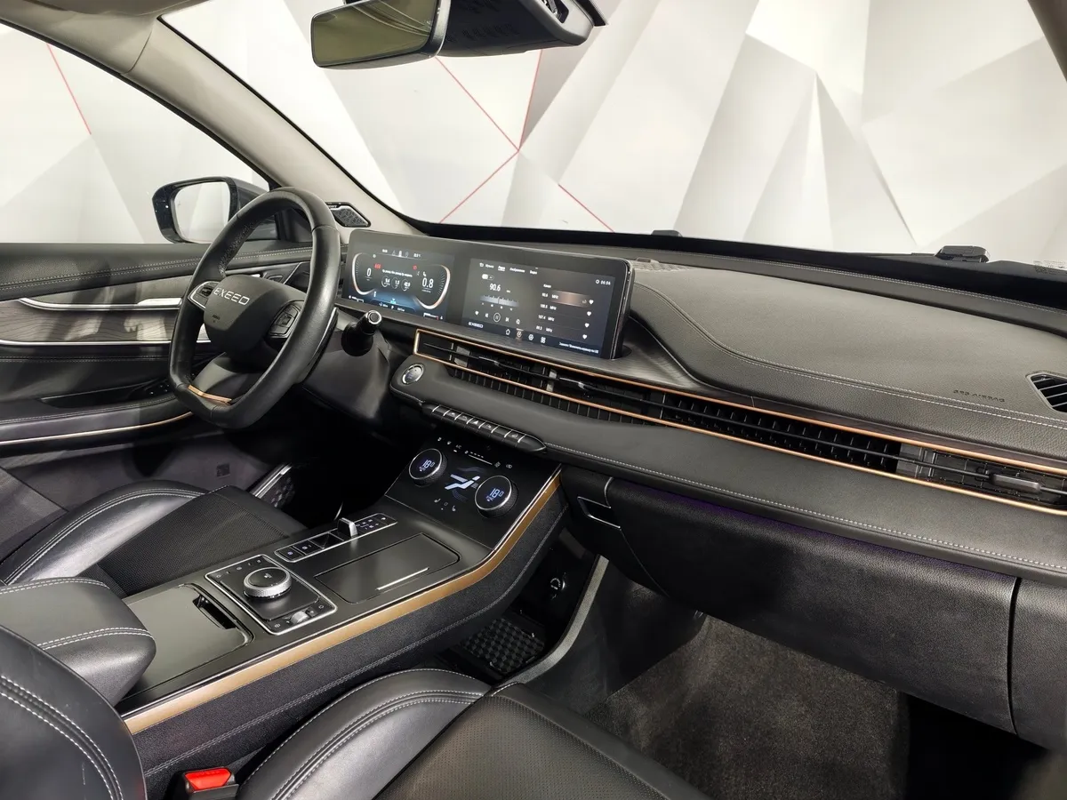 EXEED LX 1.6T 7DCT 4WD (150 л.с.) Premium Серый в АВИЛОН. Слайд №12