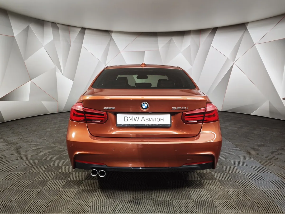 BMW 3 серия 320i xDrive AT (184 л.с.) M Sport Оранжевый в АВИЛОН. Слайд №4