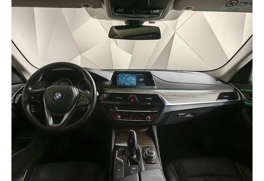 BMW 5 серия 520d xDrive Steptronic (190 л.с.) Черный в АВИЛОН. Слайд №10