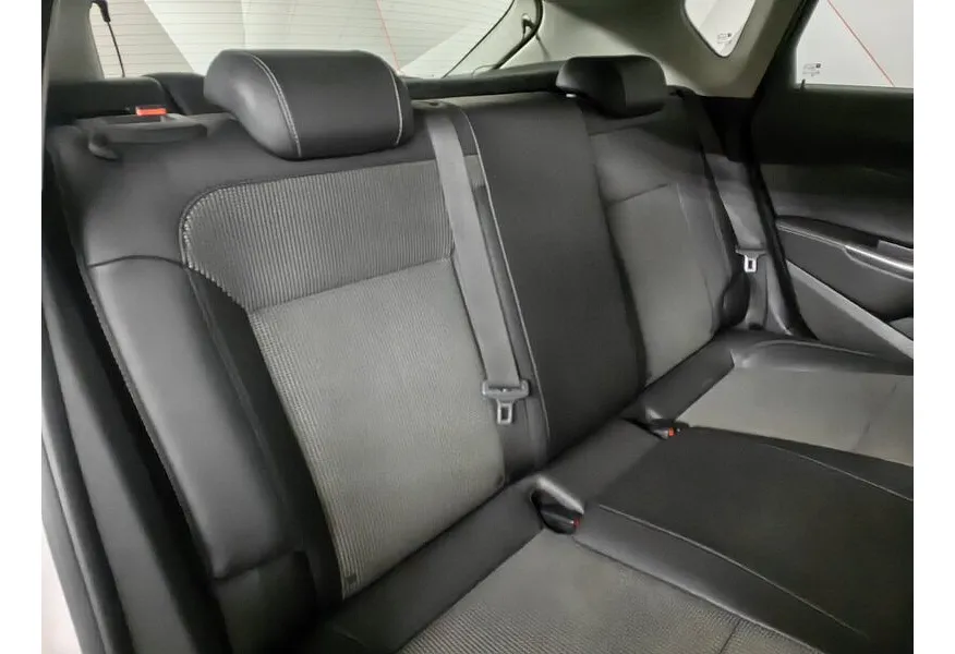 Opel Astra 1.6 AT (115 л.с.) Белый в АВИЛОН. Слайд №17