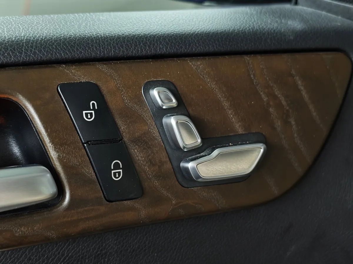 Mercedes-Benz GLS 350 d 4MATIC 9G-TRONIC (249 л.с.) Особая серия Синий в АВИЛОН. Слайд №22