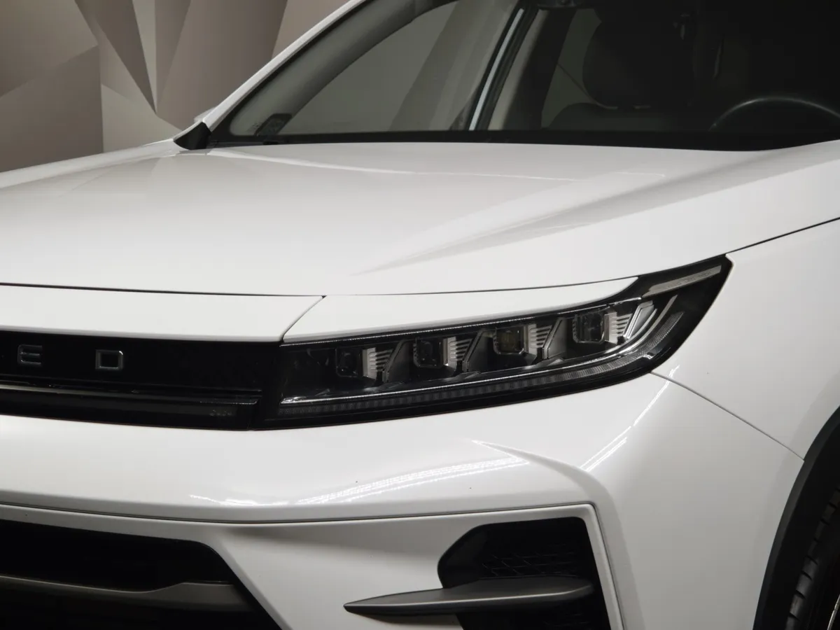 EXEED LX 1.6T DCT 4WD (150 л.с) Premium Plus Белый в АВИЛОН. Слайд №10