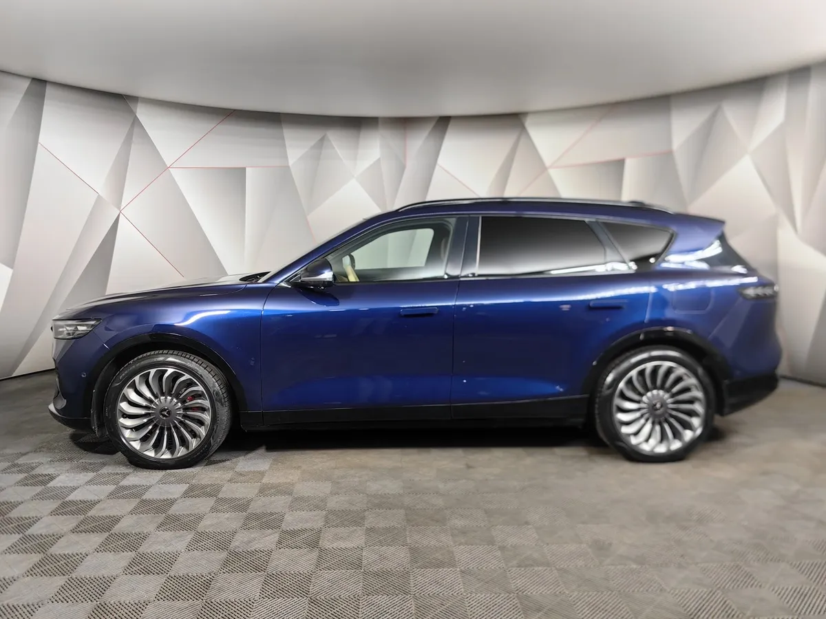 Voyah Free EVR Long Range 1.5 AT AWD (489 л.с.) Sport Синий в АВИЛОН. Слайд №5