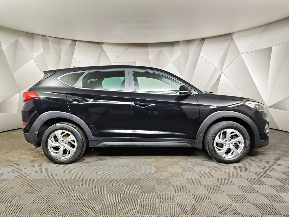Hyundai Tucson 2.0 AT (150 л.с.) Comfort Черный в АВИЛОН. Слайд №6 Hyundai Tucson 2.0 AT (150 л.с.) Comfort Черный в АВИЛОН. Слайд №6