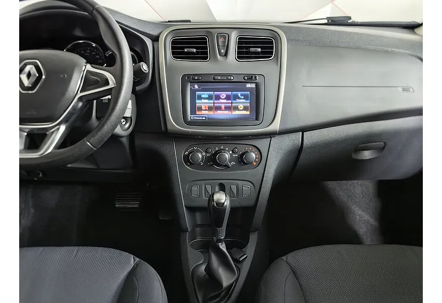 Renault Logan 1.6 AT (102 л.с.) Белый в АВИЛОН. Слайд №14