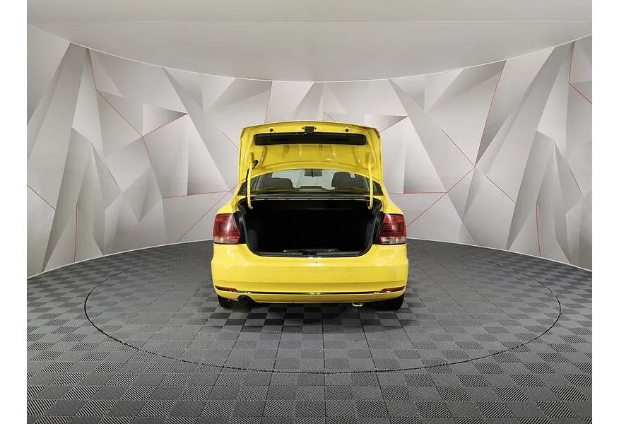 АВИЛОН - Volkswagen Polo 1.6 MPI AT (110 л.с.) Drive Желтый - slide 19