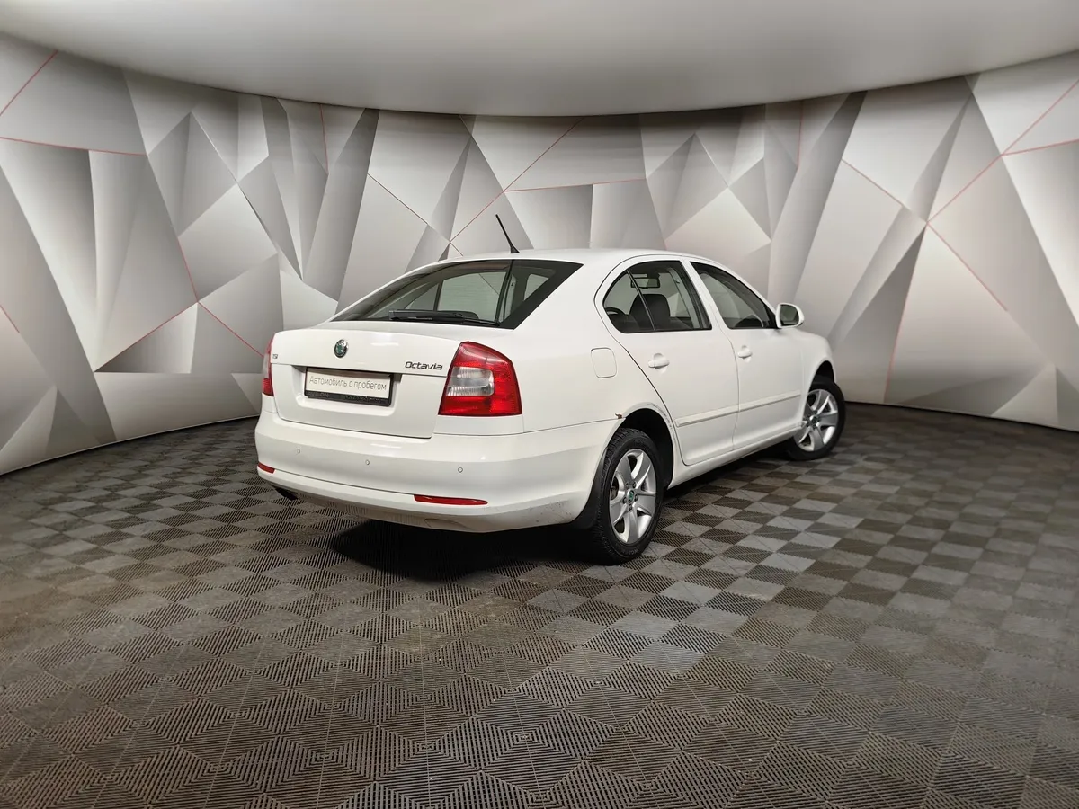 Skoda Octavia 1.8 TSI DSG (152 л.с.) Белый в АВИЛОН. Слайд №2