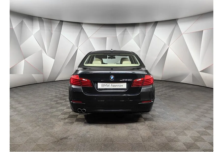 BMW 5 серия 520i Steptronic (184 л.с.) Базовая. Локальная сборка Черный в АВИЛОН. Слайд №4