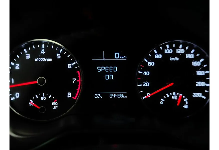 Kia Rio 1.6 MT (123 л.с.) Красный в АВИЛОН. Слайд №18