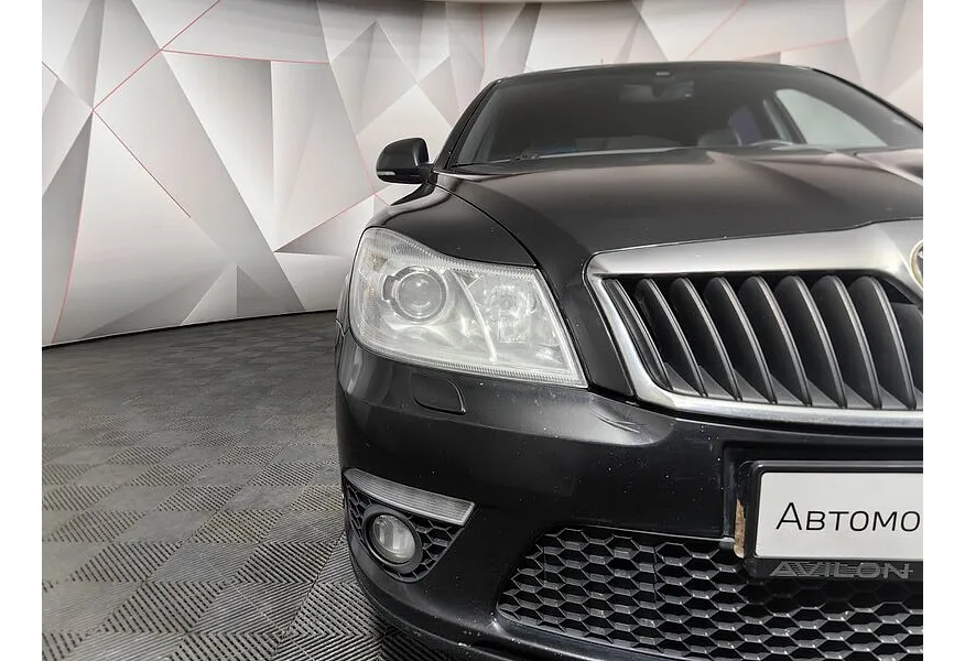 Skoda Octavia 2.0 TSI DSG (200 л.с.) RS Черный в АВИЛОН. Слайд №9