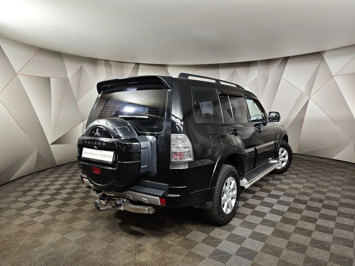 Mitsubishi Pajero 3.0 AT AWD (178 л.с.) Черный в АВИЛОН. Слайд №2