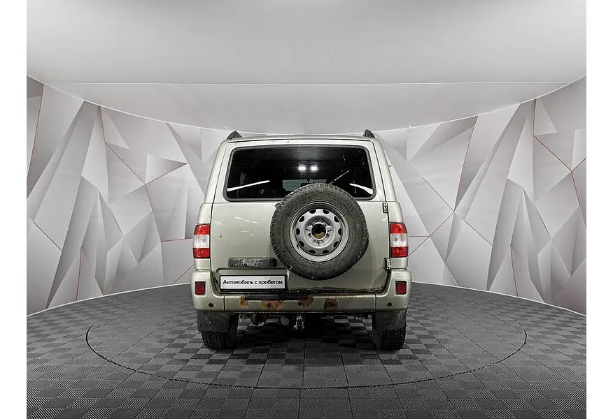 УАЗ Patriot 2.7 MT 4WD (128 л.с.) Желтый в АВИЛОН. Слайд №8