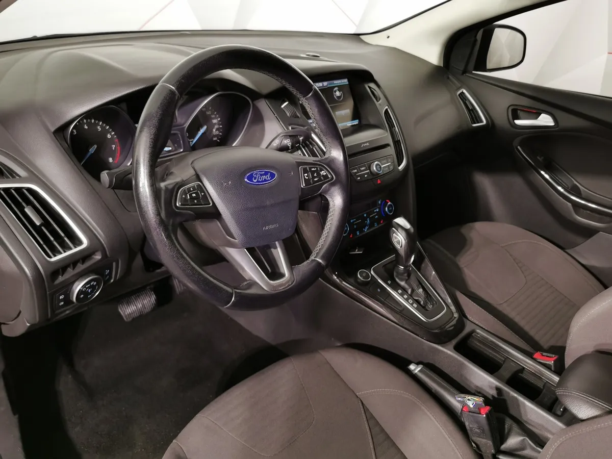 Ford Focus 1.6 Ti-VCT PowerShift (125 л.с.) SYNC Edition Черный в АВИЛОН. Слайд №18