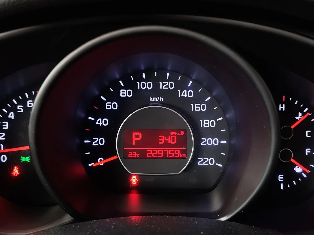 Kia Soul 1.6 CRDi AT (128 л.с.) Черный в АВИЛОН. Слайд №18